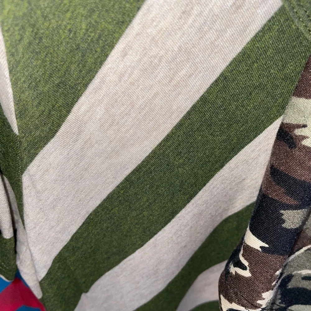 Lularoe: 4 classic shirt bundle - Picture 6 of 6